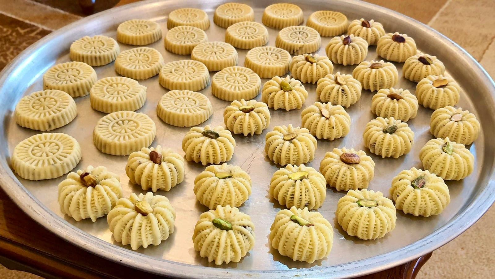 صورة معمول بالتمر — علبة نصف كيلو